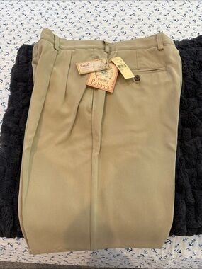 Tommy Bahama Men’s Pleated Chinos - Sand/Tan- NWT